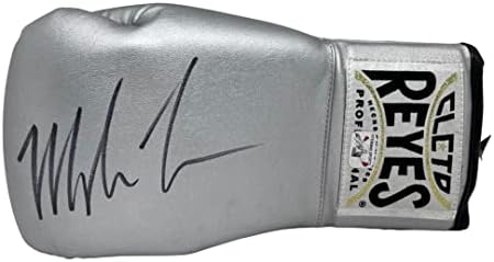 От ляво на сребърна ръкавица Клето Рейеса с автограф на Майк Тайсън Изключителни боксови ръкавици с голограммой и с автограф