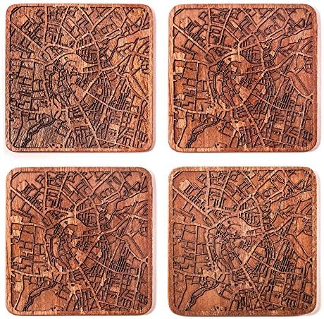 Поставка за карти от Кеймбридж дизайн студио O3, Комплект от 4 теми, Дървена поставка Sapele С Карта на града, Ръчна