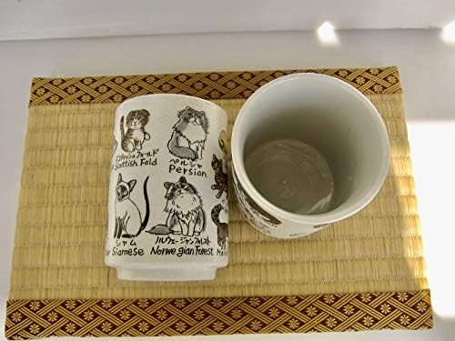 Mino Фаянс Японски Чаени чаши Yunomi 10 течни унции Автентични за горещ Зелен чай Мача Чай Банча Японски котки и котки на света Комплект от 2 броя от Япония