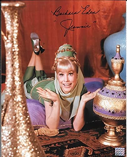 Барбара Eden в ролята на Джини Снимка с автограф с размери 8 х 10 инча, изработена от черно почувствах-върхът писалка с името на героя